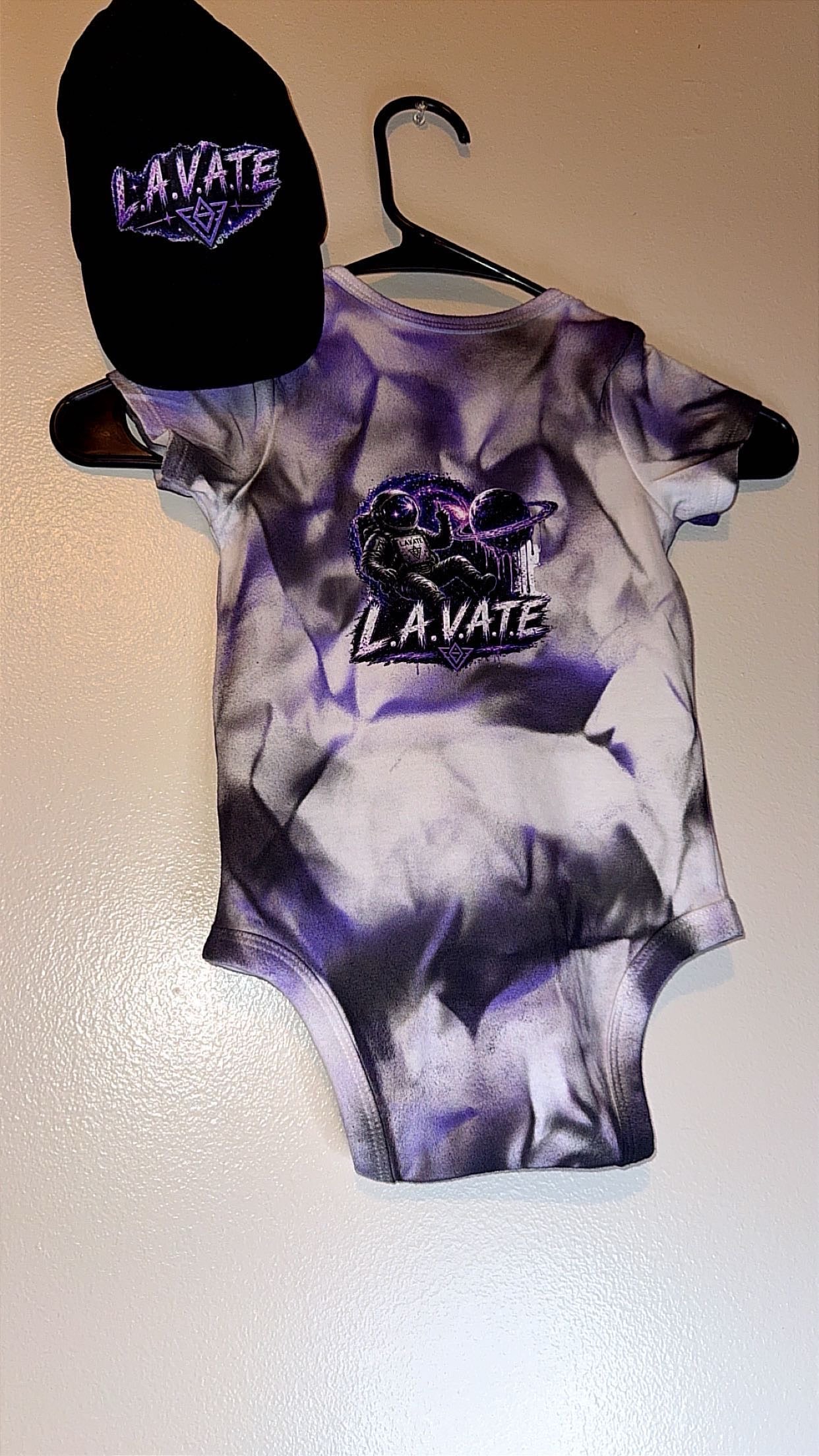 L.avate Onesie and hat set